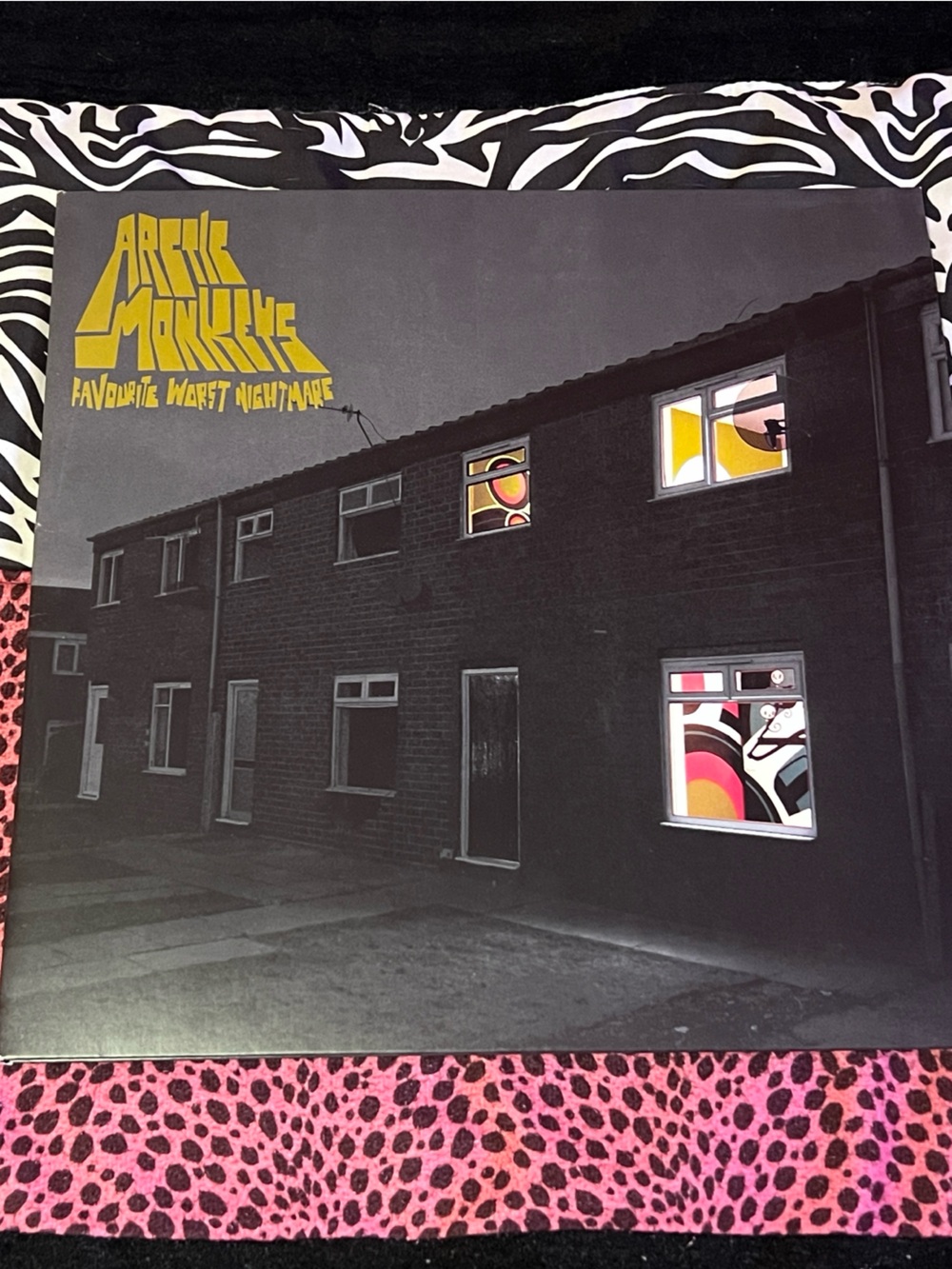 (3 for $85) Arctic Monkeys - Favourite Worst Nightmare🖤💛